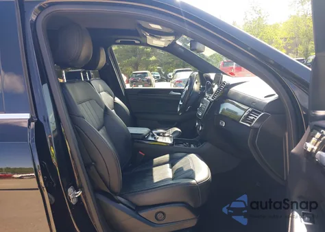 2018 Mercedes-Benz Gls 450 4Matic z USA, uszkodzony, nr VIN 4JGDF6EE3JB073582